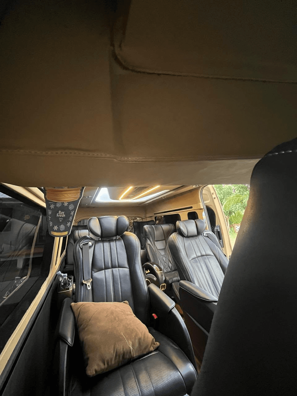 Toyota Hiace Luxury - 6